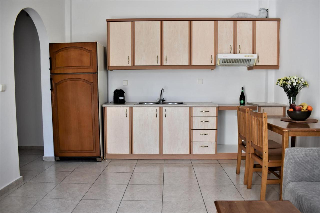 Emorfia Apartment Kamári Kültér fotó