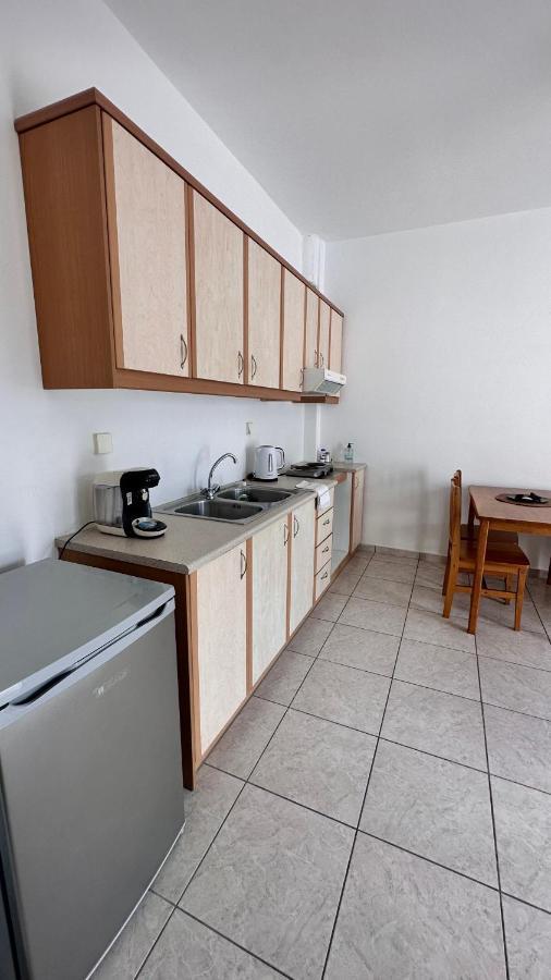Emorfia Apartment Kamári Kültér fotó